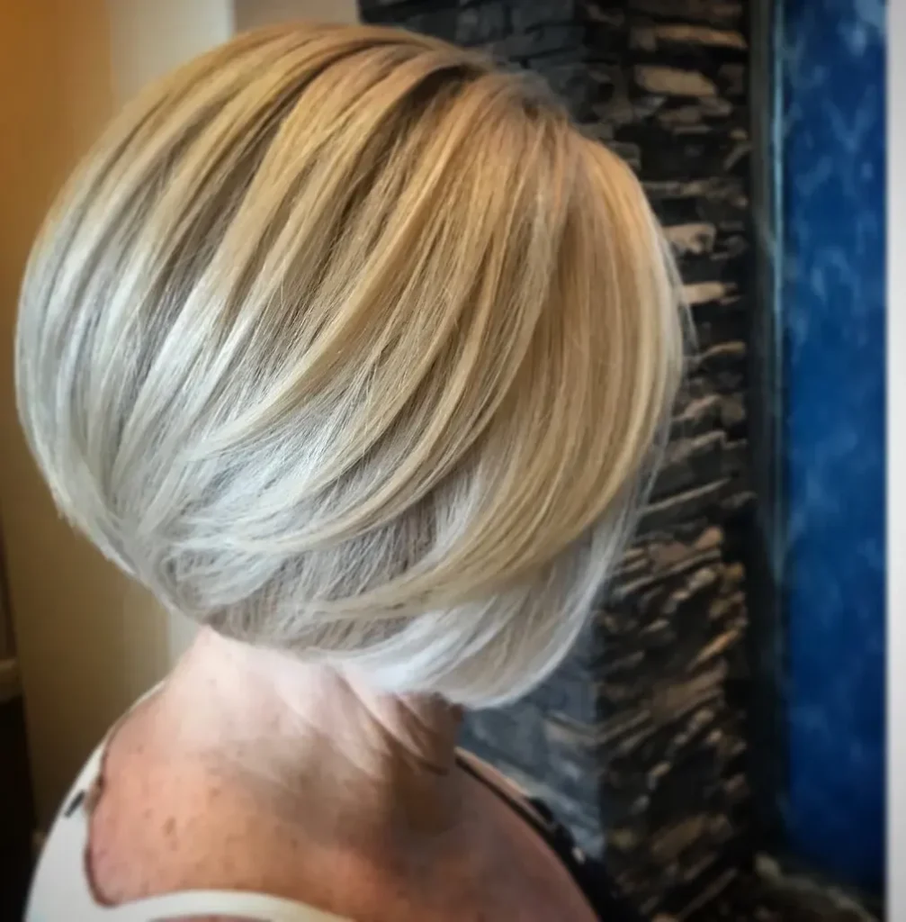 **Layered Blonde Bob**