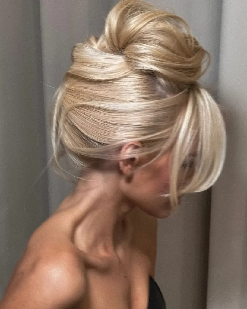 **Voluminous Updo Elegance**